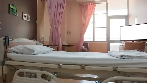 深圳入户查询_要出道了吗？！霍汶希女儿hanni杂志封面首秀 要出道然不性却依改本