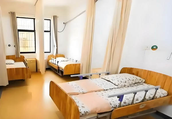 深圳落户有哪些条件_董璇前夫高云翔给天下男人狠狠上了一课 门想借打开的家之手情敌警察